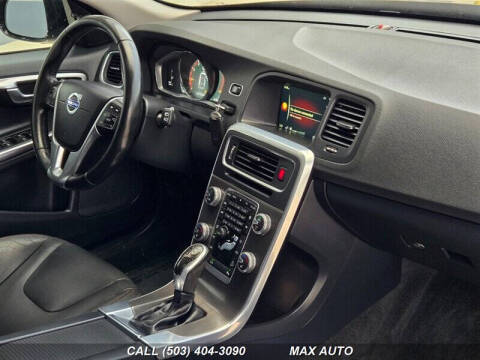 2016 Volvo V60 Cross Country T5