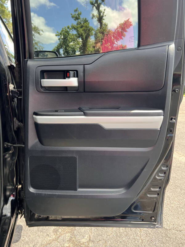 2014 Toyota Tundra SR5