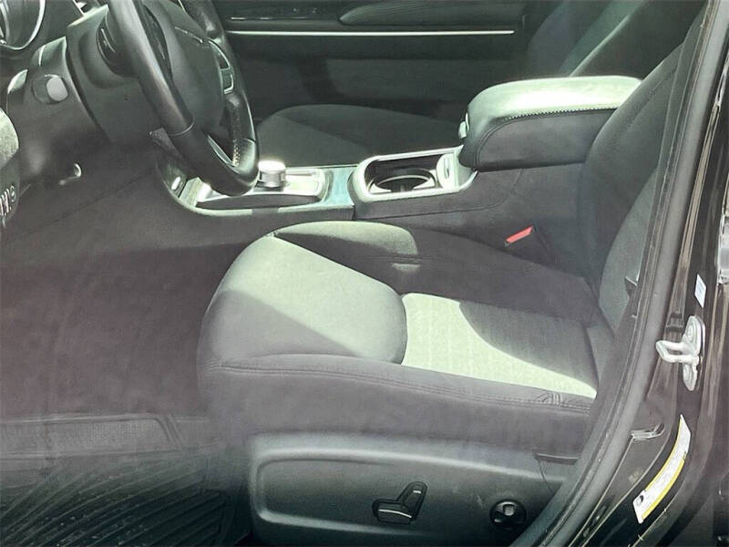 2021 Chrysler 300 Touring