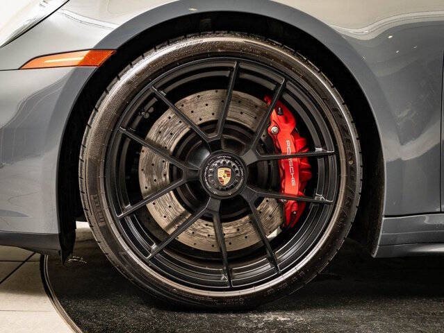 2025 Porsche 911 Carrera GTS