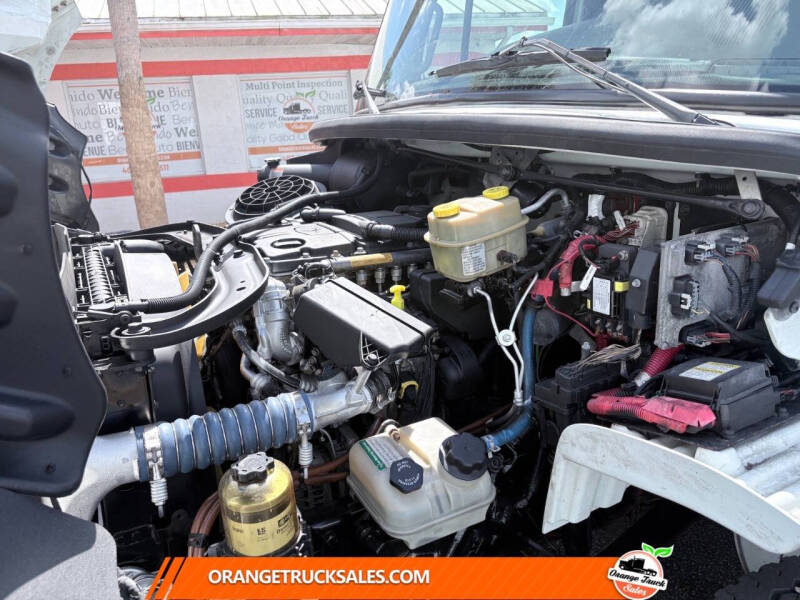 2019 Freightliner M2 106