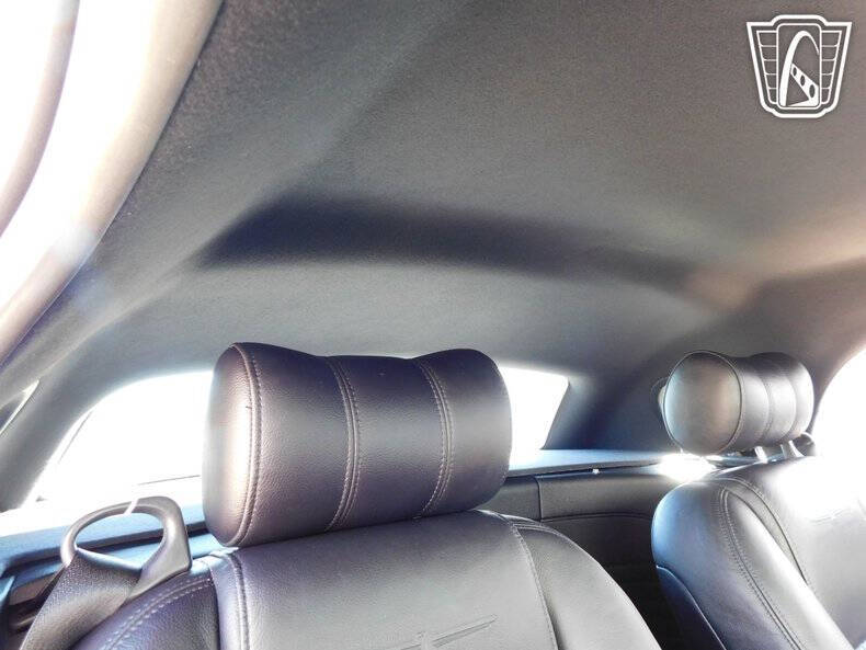 2005 Ford Thunderbird Deluxe