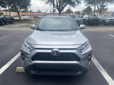 2020 Toyota RAV4 XLE