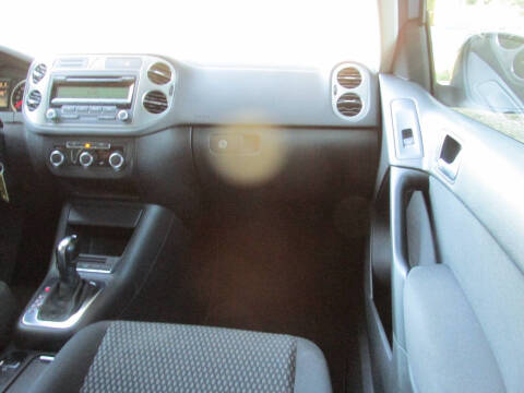 2011 Volkswagen Tiguan S