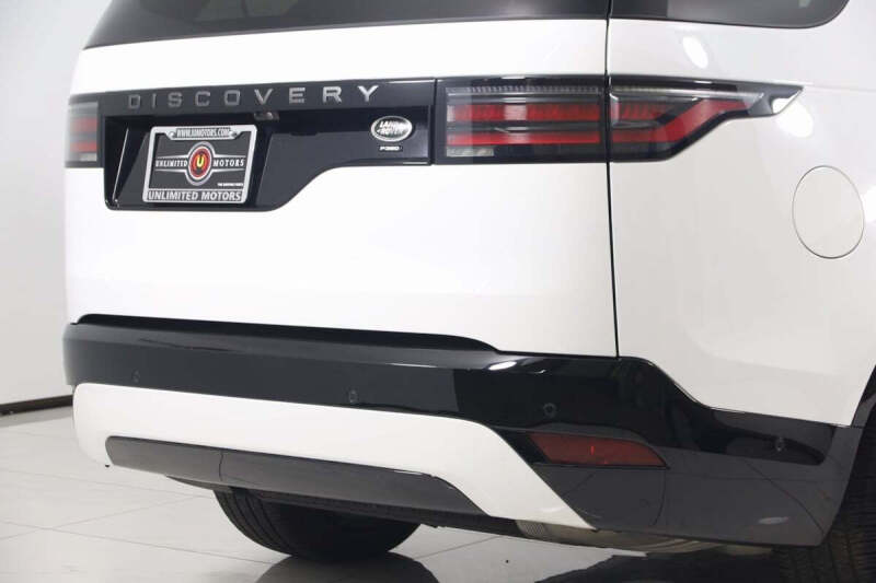 2023 Land Rover Discovery P360 S R-Dynamic