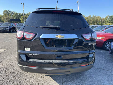 2017 Chevrolet Traverse LT
