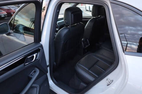 2023 Porsche Macan S