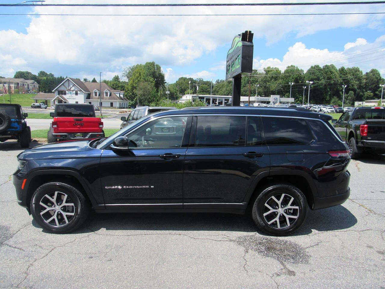 2023 Jeep Grand Cherokee L for sale at The Car Source of Lenoir in Lenoir, NC