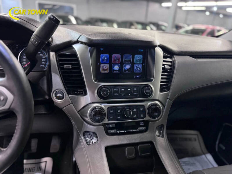 2017 Chevrolet Suburban LT