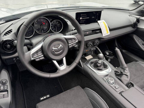 2025 Mazda MX-5 Miata Club