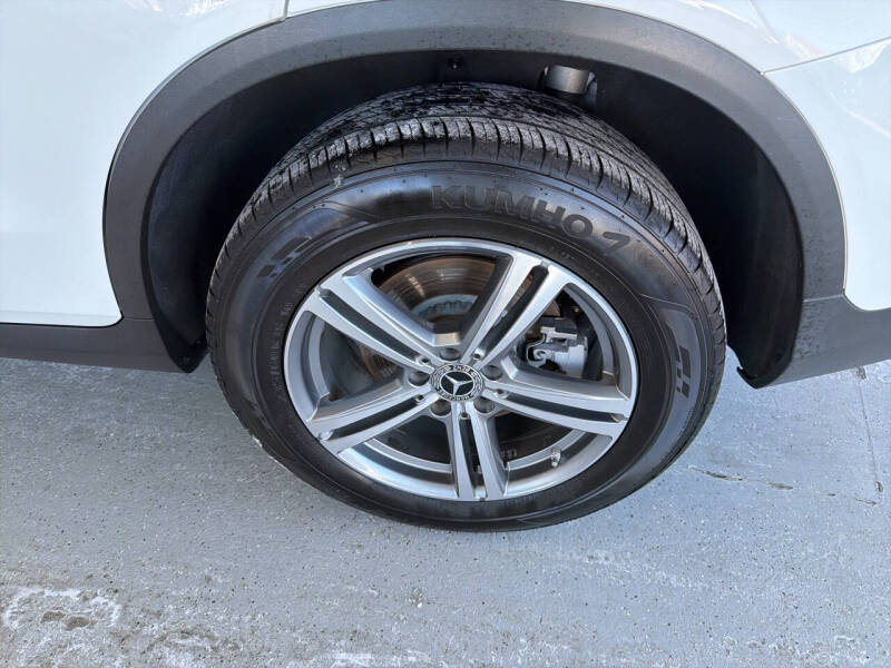 2021 Mercedes-Benz GLC GLC 300
