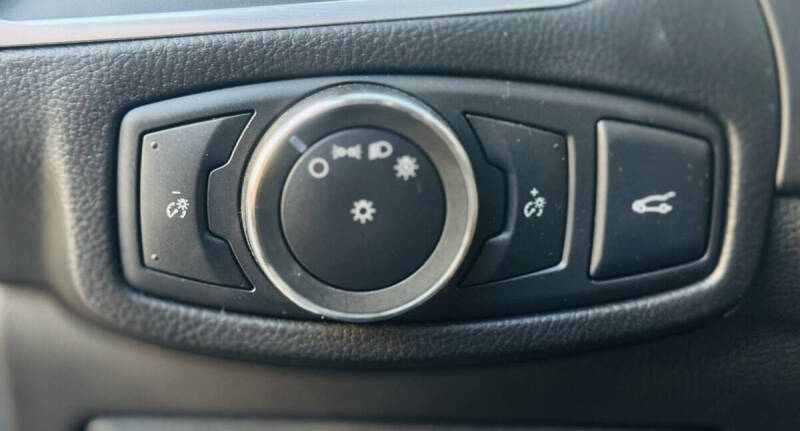 2017 Ford Edge Titanium