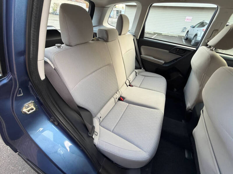 2017 Subaru Forester 2.5i