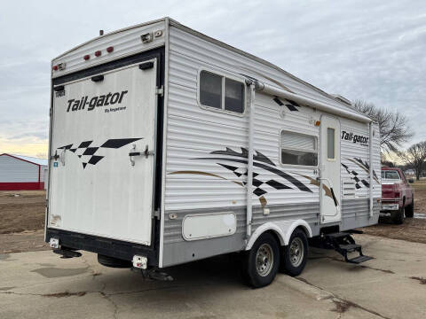 2004 Keystone RV TAIL-GATOR