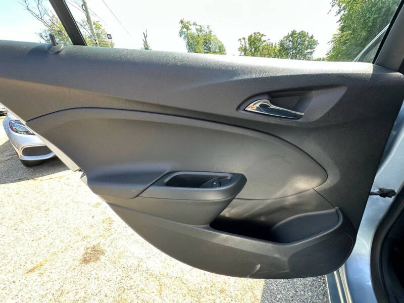 2018 Chevrolet Cruze LS Auto