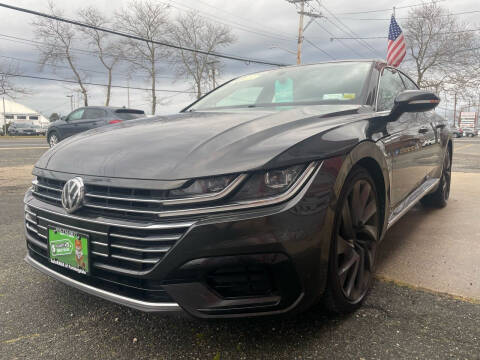 2019 Volkswagen Arteon for sale at AUTORAMA SALES INC. in Farmingdale NY