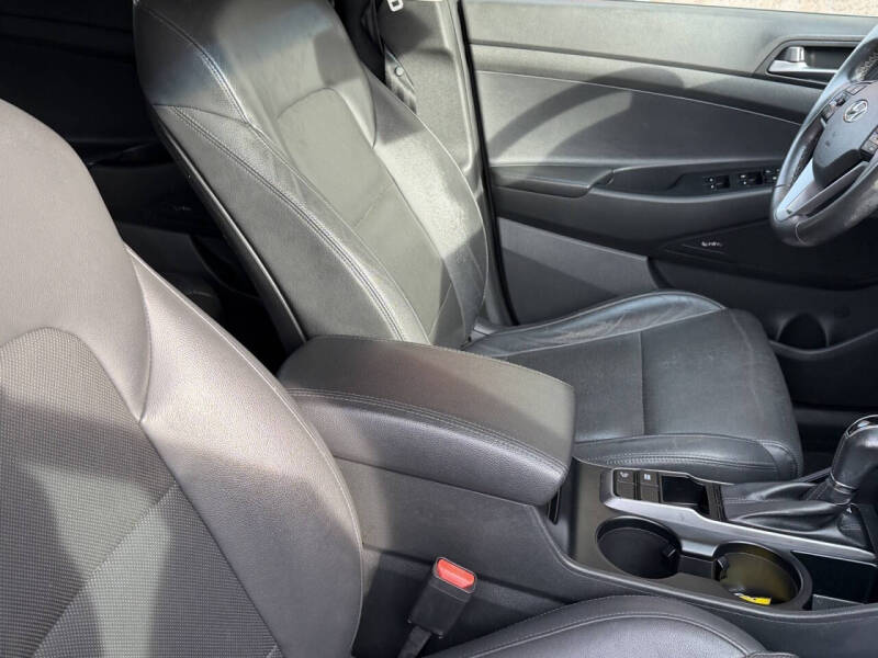 2017 Hyundai Tucson SE Plus