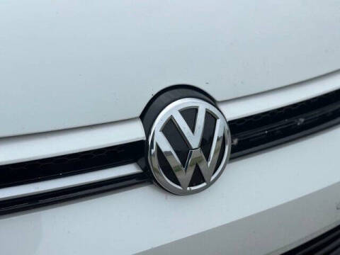 2016 Volkswagen Golf R