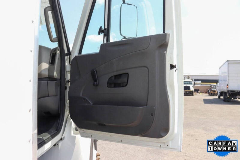 2019 International DuraStar 4300
