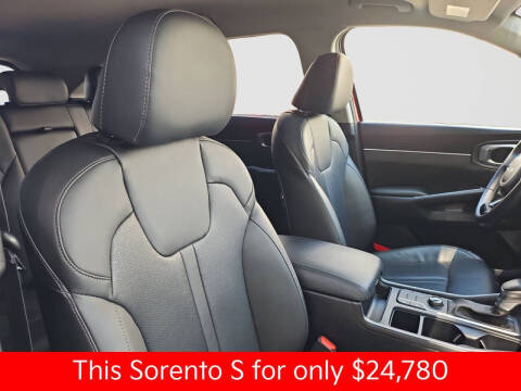 2022 Kia Sorento S