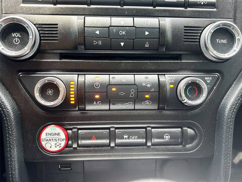 2017 Ford Mustang V6