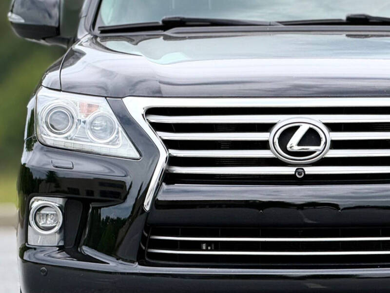 2015 Lexus LX 570