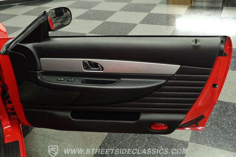 2005 Ford Thunderbird Deluxe