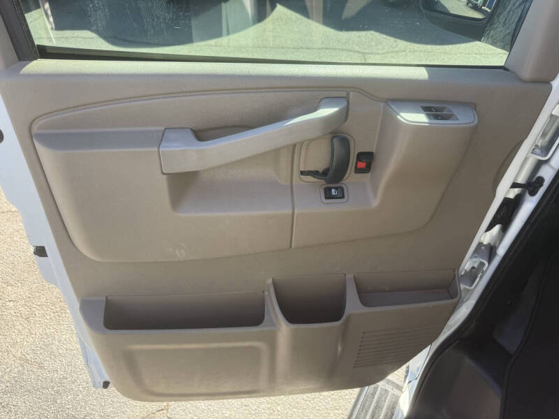 2017 Chevrolet Express 2500