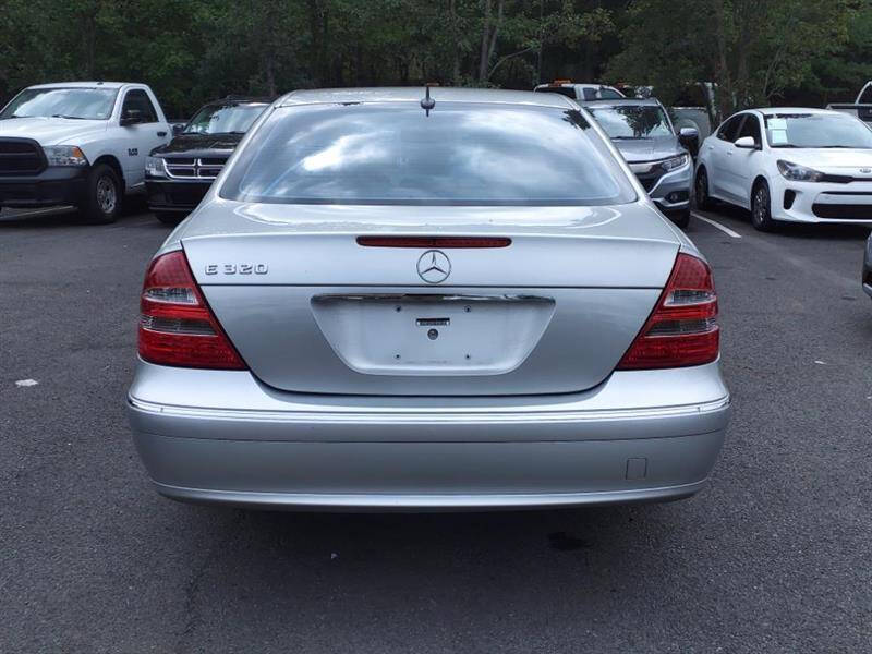 2004 Mercedes-Benz E-Class E320 photo 4