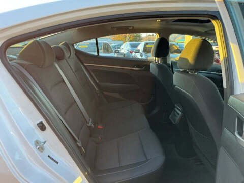 2018 Hyundai Elantra