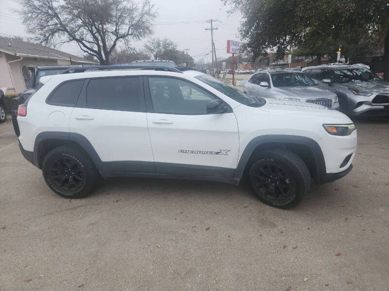 Used 2022 Jeep Cherokee X with VIN 1C4PJMCX5ND556011 for sale in Dallas, TX