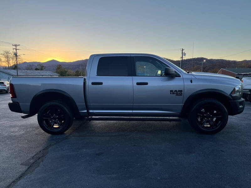 2024 RAM 1500 Classic SLT