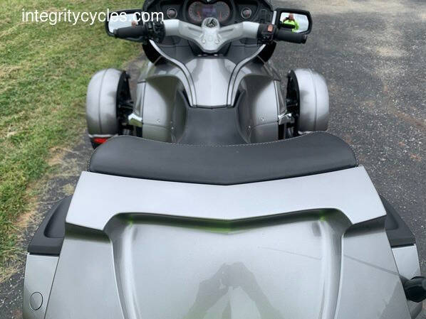 2012 Can-Am Spyder RT-S SE5