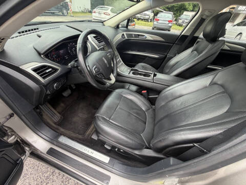 2016 Lincoln MKZ