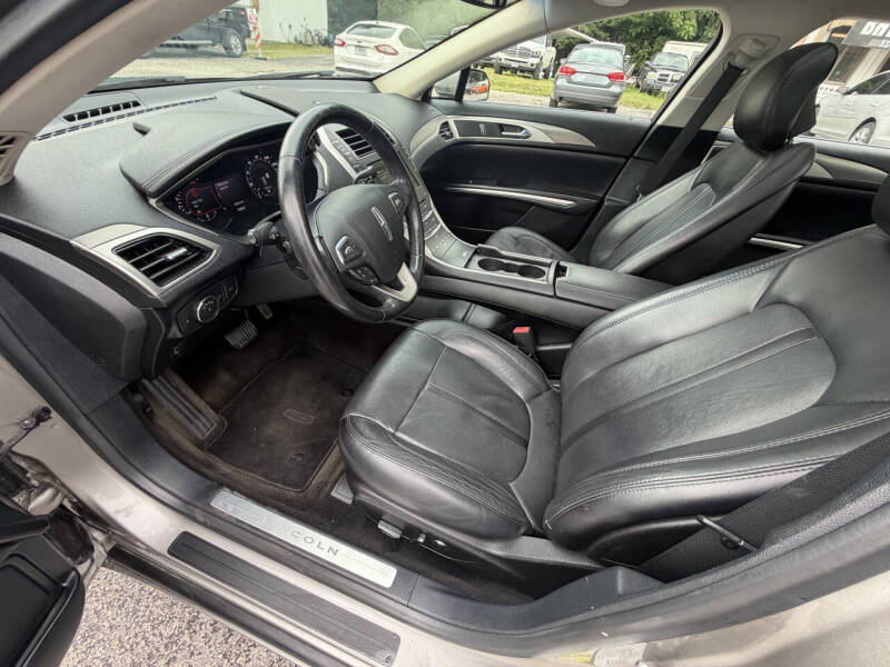 2016 Lincoln MKZ