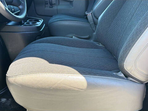 2025 Chevrolet Express 2500