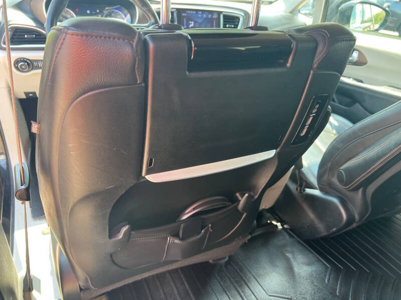 2018 Chrysler Pacifica Touring L Plus