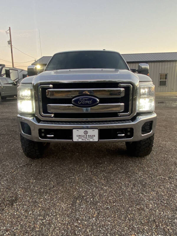 2015 Ford F-250 Super Duty Lariat's photo