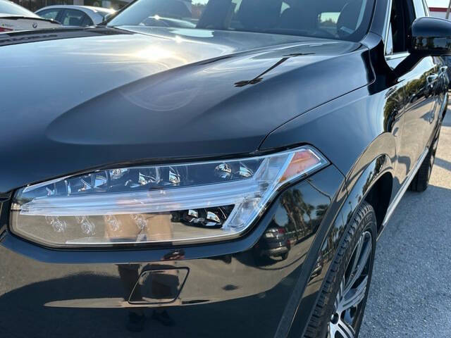 2023 Volvo XC90 B6 Ultimate Bright Theme 6P