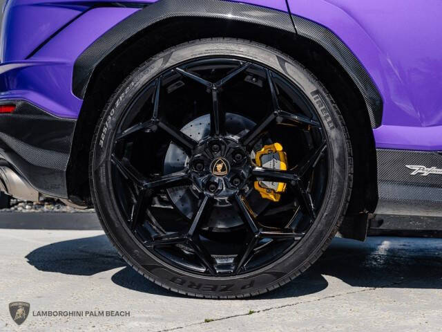 2023 Lamborghini Urus Performante