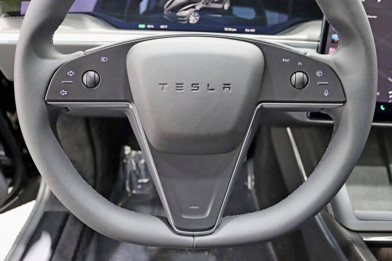 2023 Tesla Model S Plaid