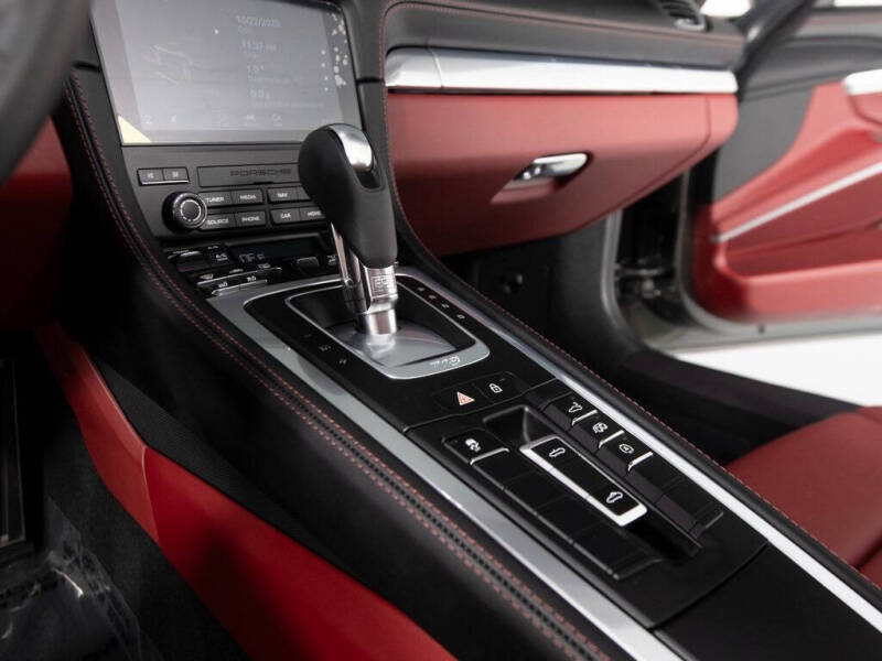 2024 Porsche 718 Boxster S