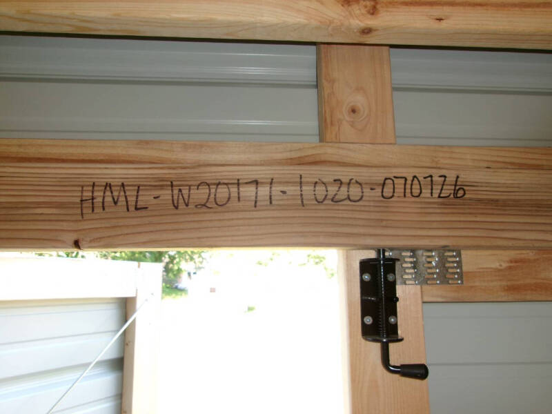 10 x 20 metal lofted barn