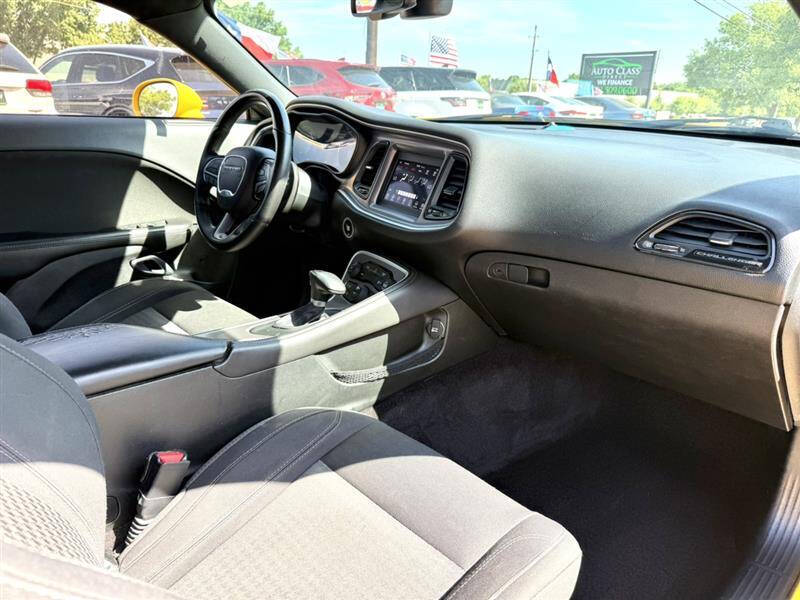 2019 Dodge Challenger SXT