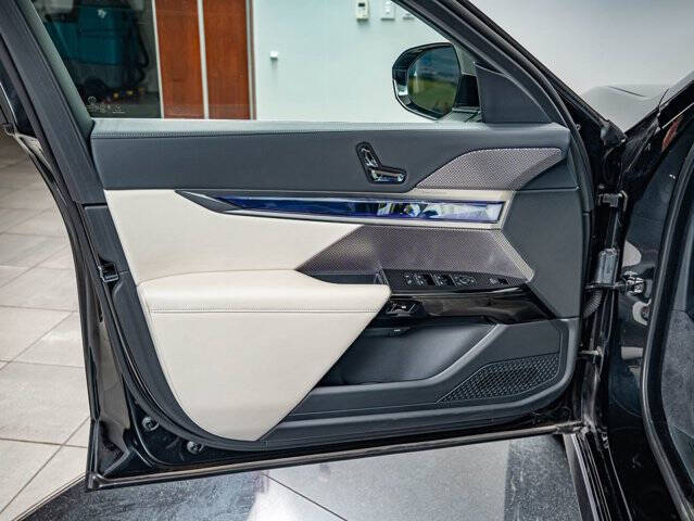 2024 BMW i7 eDrive50