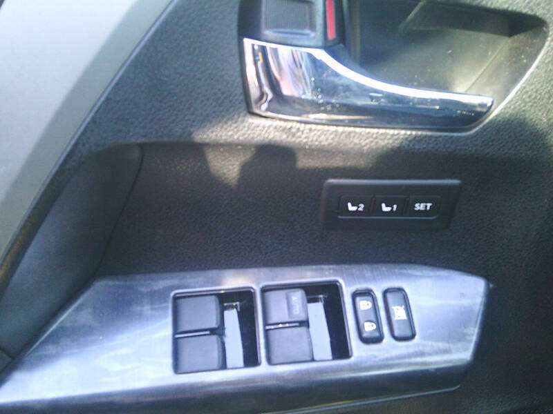 2017 Toyota RAV4 Platinum