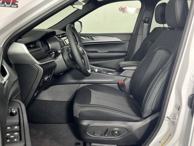 2025 Jeep Grand Cherokee Laredo X