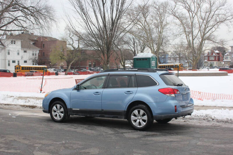 2011 Subaru Outback 2.5i Premium