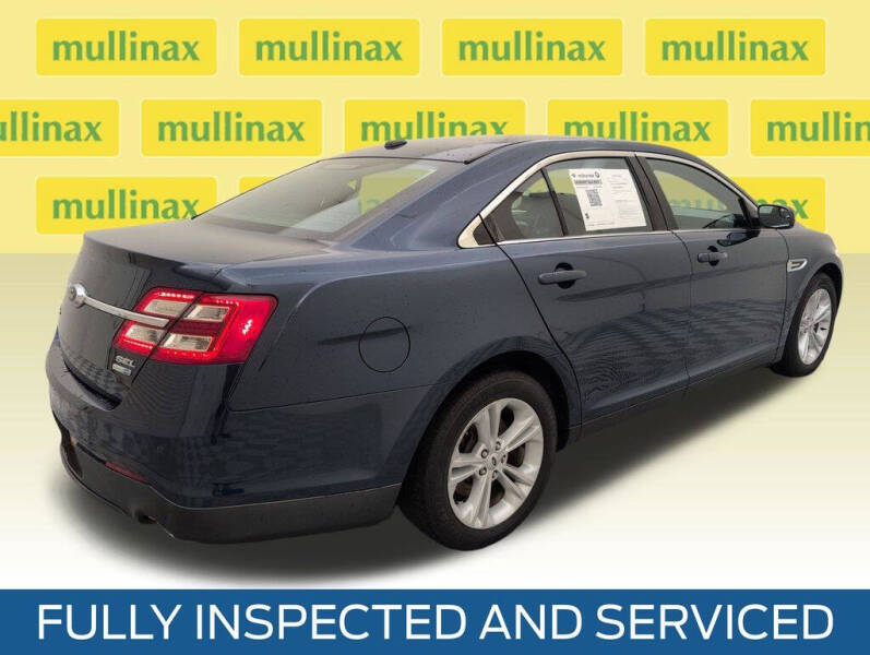 2017 Ford Taurus SEL
