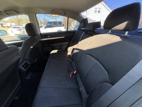 2011 Subaru Legacy 2.5i Premium